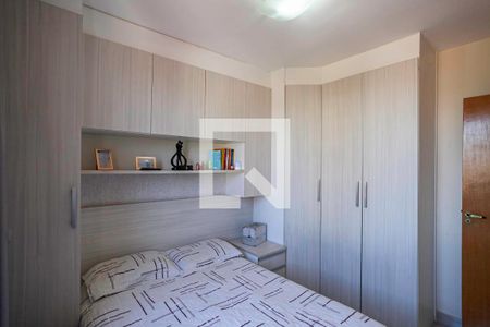 Quarto 2 de apartamento à venda com 2 quartos, 60m² em Parque Turistas, Belo Horizonte