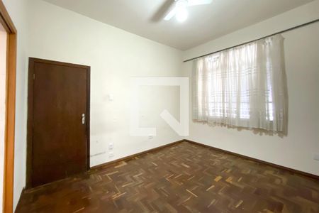 Suite 1 de casa à venda com 5 quartos, 900m² em Santa Efigênia, Belo Horizonte