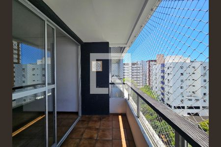 Apartamento para alugar com 3 quartos, 106m² em Candeal, Salvador