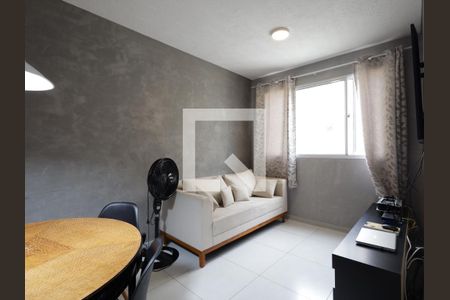 Sala de apartamento para alugar com 2 quartos, 43m² em Vila Suzana, São Paulo