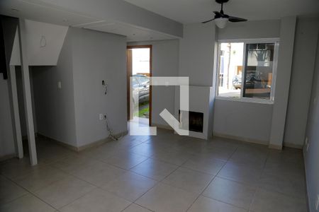 Sala de casa de condomínio para alugar com 2 quartos, 90m² em Mário Quintana, Viamão