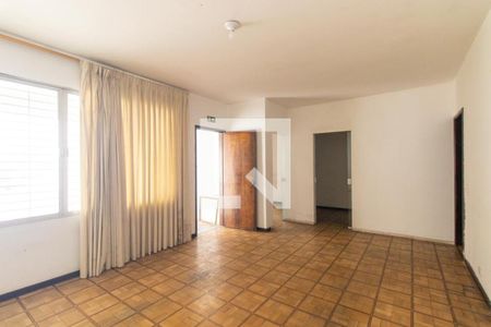 Sala de TV de apartamento para alugar com 3 quartos, 135m² em Centro, Curitiba