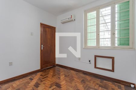 Quarto 1 de apartamento para alugar com 2 quartos, 78m² em Rio Branco, Porto Alegre