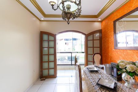 Sala de Jantar de casa para alugar com 4 quartos, 220m² em Parque Santa Madalena, São Paulo