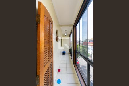 Casa para alugar com 4 quartos, 220m² em Parque Santa Madalena, São Paulo