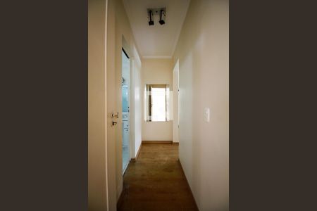 Corredor de apartamento para alugar com 2 quartos, 85m² em Vila Madalena, São Paulo