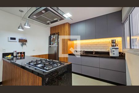 Cozinha  de casa à venda com 3 quartos, 125m² em Vila Isa, São Paulo