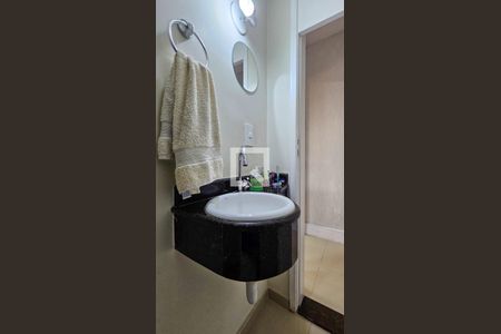 Lavabo de casa à venda com 3 quartos, 125m² em Vila Isa, São Paulo