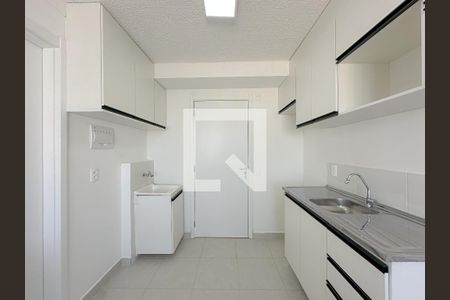 Sala/Cozinha de apartamento para alugar com 1 quarto, 25m² em Parque Industrial Tomas Edson, São Paulo