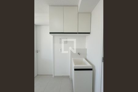 Sala/Cozinha de apartamento para alugar com 1 quarto, 25m² em Parque Industrial Tomas Edson, São Paulo