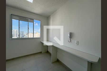 Sala/Cozinha de apartamento para alugar com 1 quarto, 25m² em Parque Industrial Tomas Edson, São Paulo
