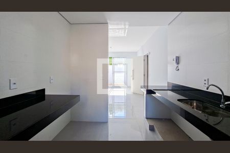 Cozinha e Área de Serviço de apartamento para alugar com 3 quartos, 73m² em Serra, Belo Horizonte