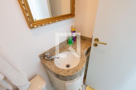 Lavabo de apartamento para alugar com 4 quartos, 130m² em Vila da Saúde, São Paulo