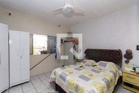 Quarto 1 de casa para alugar com 10 quartos, 500m² em Vila Taquari, São Paulo