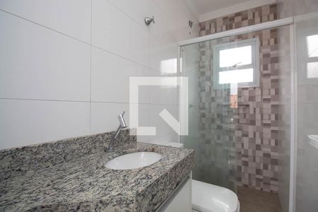Banheiro  de apartamento para alugar com 1 quarto, 34m² em Vila Mazzei, São Paulo