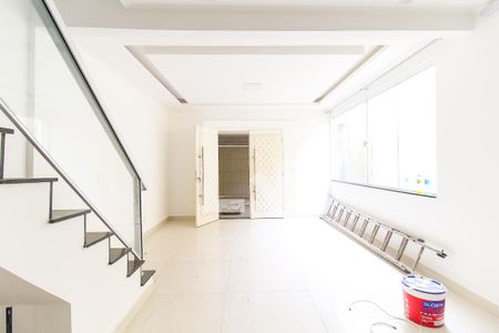 Sala de casa à venda com 3 quartos, 250m² em Cidade Nova São Miguel, São Paulo