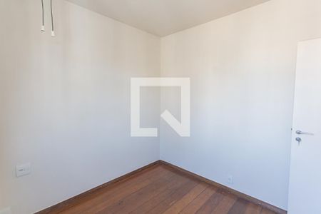 Quarto 1 de apartamento para alugar com 2 quartos, 75m² em Lourdes, Belo Horizonte