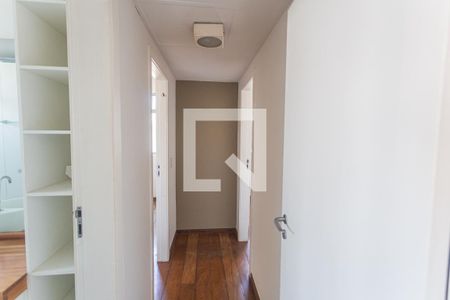 Corredor de apartamento para alugar com 2 quartos, 75m² em Lourdes, Belo Horizonte