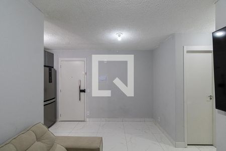 Sala/Cozinha/Área de Serviço  de apartamento para alugar com 2 quartos, 41m² em Jardim America da Penha, São Paulo