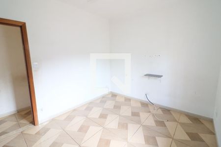 Quarto 1 de casa para alugar com 2 quartos, 120m² em Veloso, Osasco