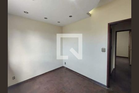 Quarto de casa para alugar com 3 quartos, 175m² em Santa Amelia, Belo Horizonte
