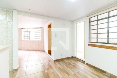 Sala de casa para alugar com 1 quarto, 40m² em Itaquera, São Paulo