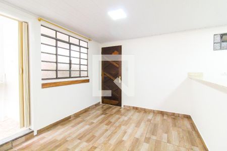 Sala de casa para alugar com 1 quarto, 40m² em Itaquera, São Paulo