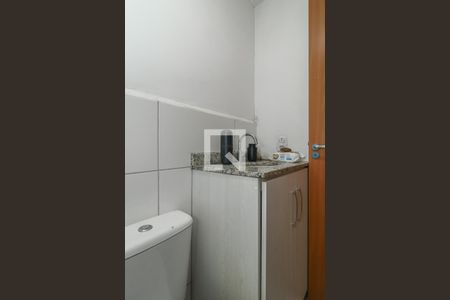 Banheiro da Suíte de apartamento à venda com 2 quartos, 50m² em Morro Santana, Porto Alegre