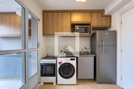 Sala e cozinha de apartamento para alugar com 1 quarto, 30m² em Ipiranga, São Paulo