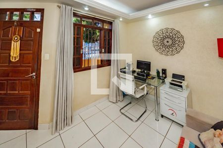 Casa à venda com 3 quartos, 270m² em Cândida Ferreira, Belo Horizonte