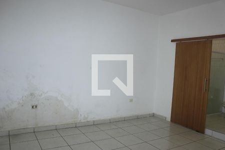 Suíte (Casa 1) de casa à venda com 5 quartos, 600m² em Vila das Palmeiras, Guarulhos