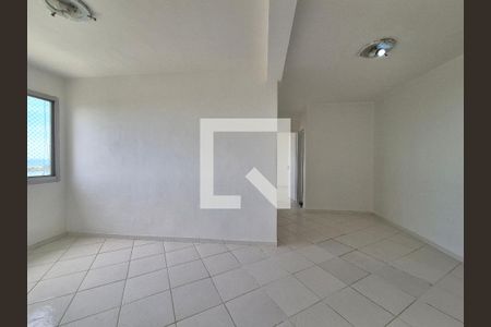 Sala  de apartamento para alugar com 2 quartos, 58m² em Barra da Tijuca, Rio de Janeiro