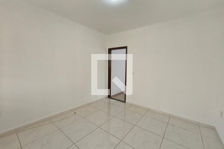 Sala de Estar de casa para alugar com 2 quartos, 160m² em Jardim Campos Eliseos, Campinas