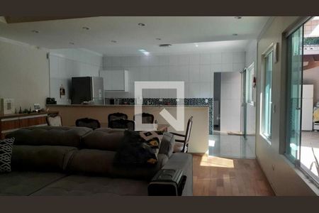 Casa à venda com 3 quartos, 150m² em Vila Invernada, São Paulo