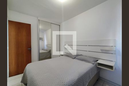 Suíte de casa de condomínio para alugar com 3 quartos, 80m² em Vargem Pequena, Rio de Janeiro