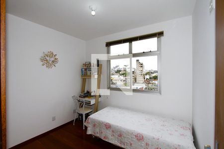 Quarto 2 de apartamento para alugar com 2 quartos, 59m² em Carlos Prates, Belo Horizonte