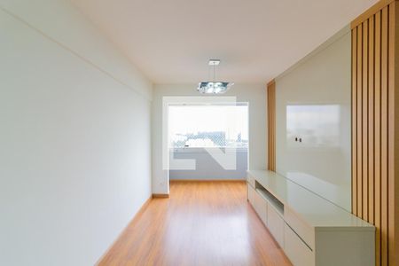 Sala de apartamento para alugar com 3 quartos, 75m² em Jardim Consorcio, São Paulo