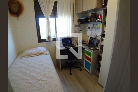 Quarto 2 de apartamento para alugar com 2 quartos, 58m² em Capão Raso, Curitiba