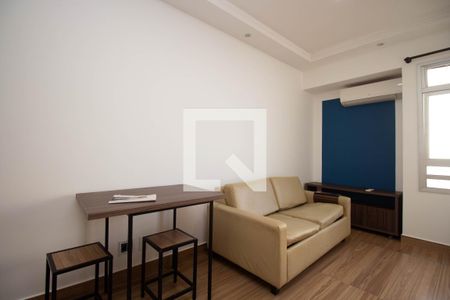 Sala de kitnet/studio para alugar com 1 quarto, 29m² em Asa Norte, Brasília