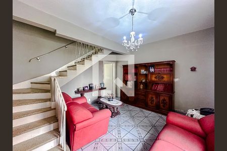 Sala de casa para alugar com 3 quartos, 156m² em Vila Bertioga, São Paulo