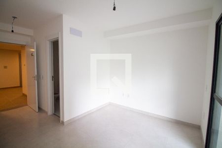 Sala / Quarto - Studio de kitnet/studio à venda com 1 quarto, 24m² em Vila Cordeiro, São Paulo