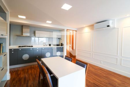 Sala / Cozinha de apartamento à venda com 2 quartos, 71m² em Campo Belo, São Paulo