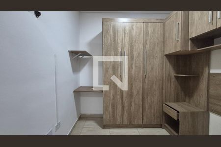 Quarto de apartamento para alugar com 2 quartos, 53m² em Parque das Nações, Santo André