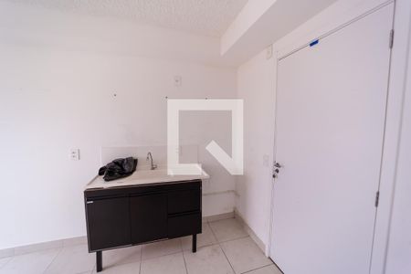 Sala/Cozinha e Área de Serviço de apartamento para alugar com 2 quartos, 34m² em Engenheiro Goulart, São Paulo