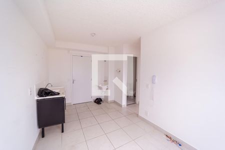 Sala/Cozinha e Área de Serviço de apartamento para alugar com 2 quartos, 34m² em Engenheiro Goulart, São Paulo