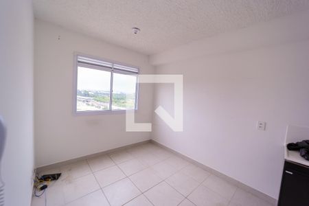 Sala/Cozinha e Área de Serviço de apartamento para alugar com 2 quartos, 34m² em Engenheiro Goulart, São Paulo
