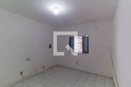 Quarto de casa para alugar com 2 quartos, 120m² em Sapopemba, São Paulo