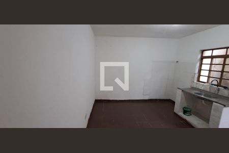 Casa para alugar com 1 quarto, 70m² em Vila Regina, São Paulo