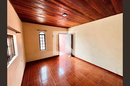 Sala 1 de casa à venda com 6 quartos, 375m² em Vila Dionisia, São Paulo