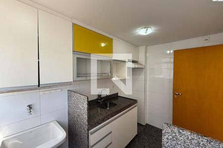 Cozinha e Área de Serviço de apartamento à venda com 2 quartos, 55m² em Manacás, Belo Horizonte
